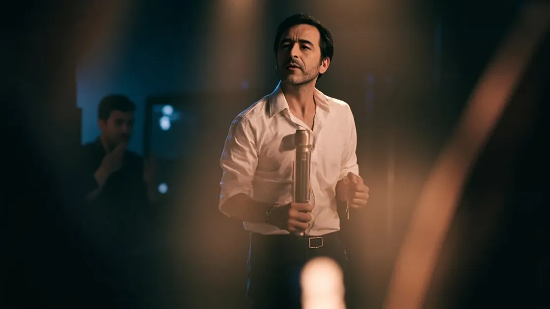 julien-delaume-avec-le-micro julien delaume avec le micro